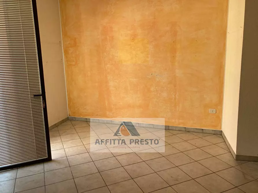 Immagine 4 di Ufficio in affitto  a San Miniato