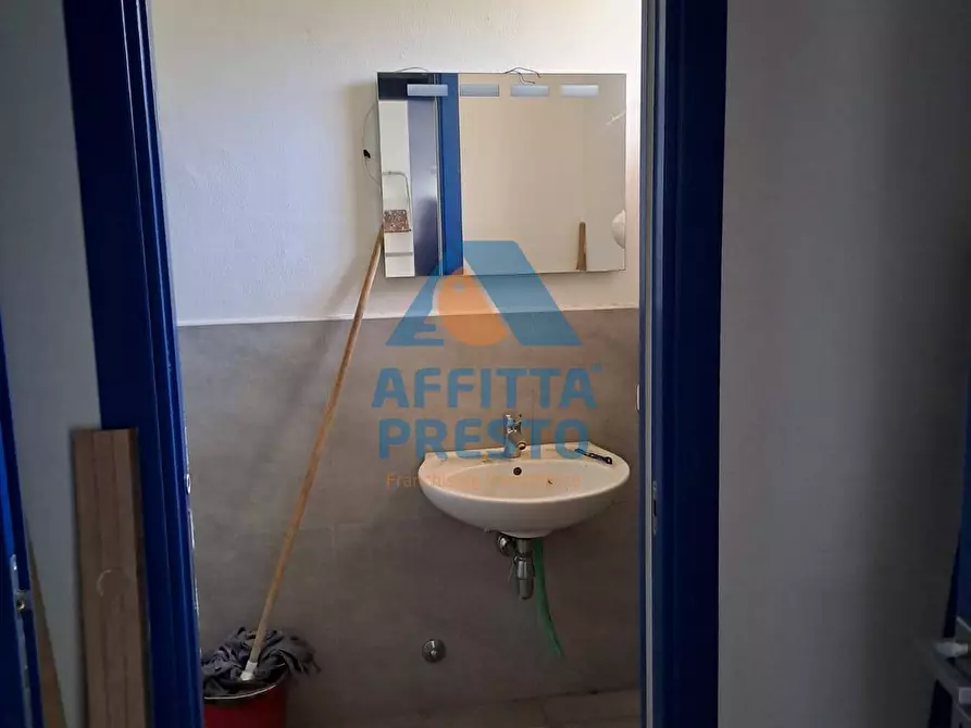 Immagine 5 di Attività commerciale in affitto  a Vinci