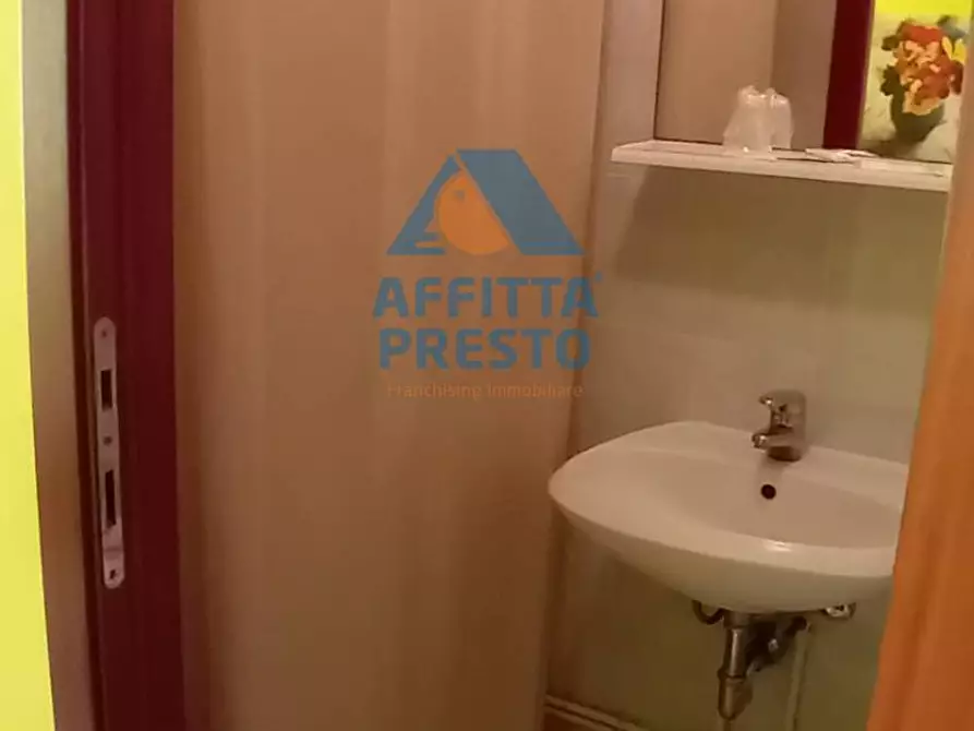 Immagine 3 di Camera in affitto  a Montopoli In Val D'arno