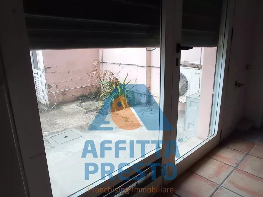 Immagine 6 di Attività commerciale in vendita  a Empoli