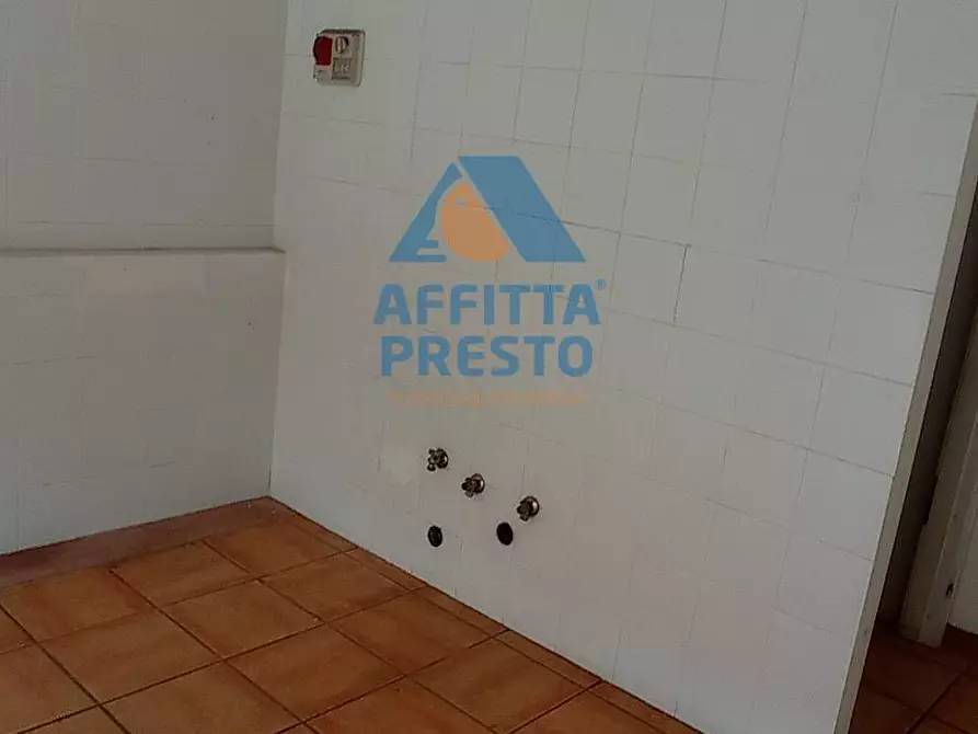 Immagine 9 di Attività commerciale in vendita  a Empoli