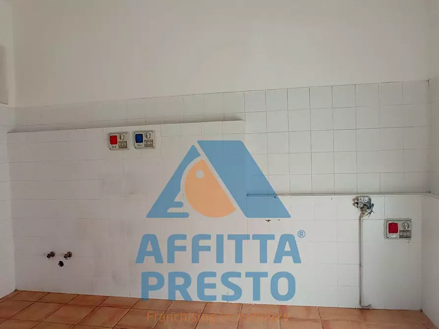 Immagine 11 di Attività commerciale in vendita  a Empoli