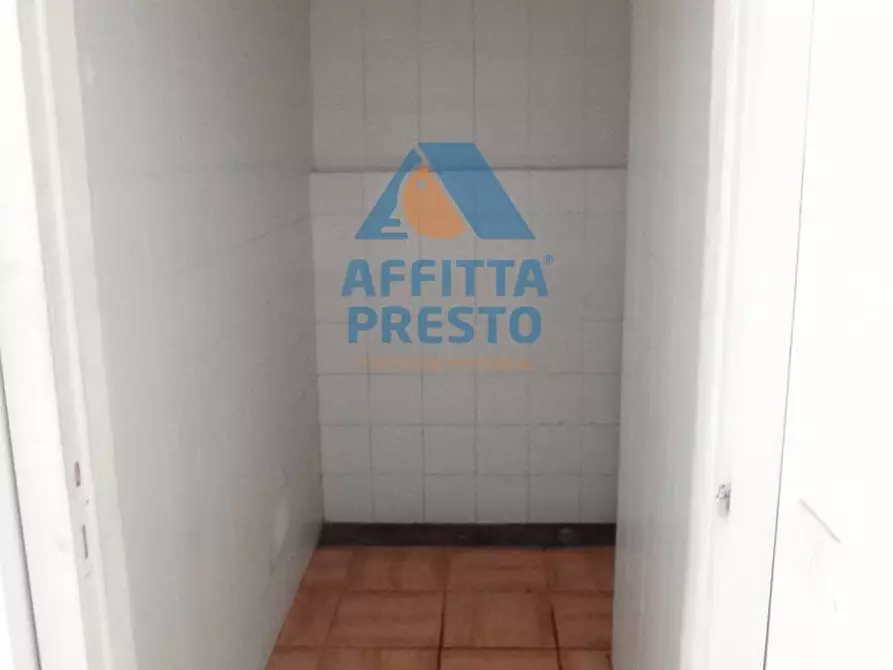 Immagine 14 di Attività commerciale in vendita  a Empoli