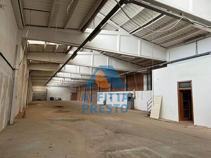 Immagine 3 di Capannone industriale in affitto  a Empoli