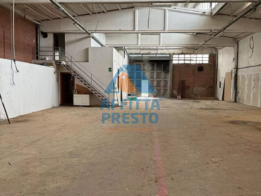Immagine 6 di Capannone industriale in affitto  a Empoli