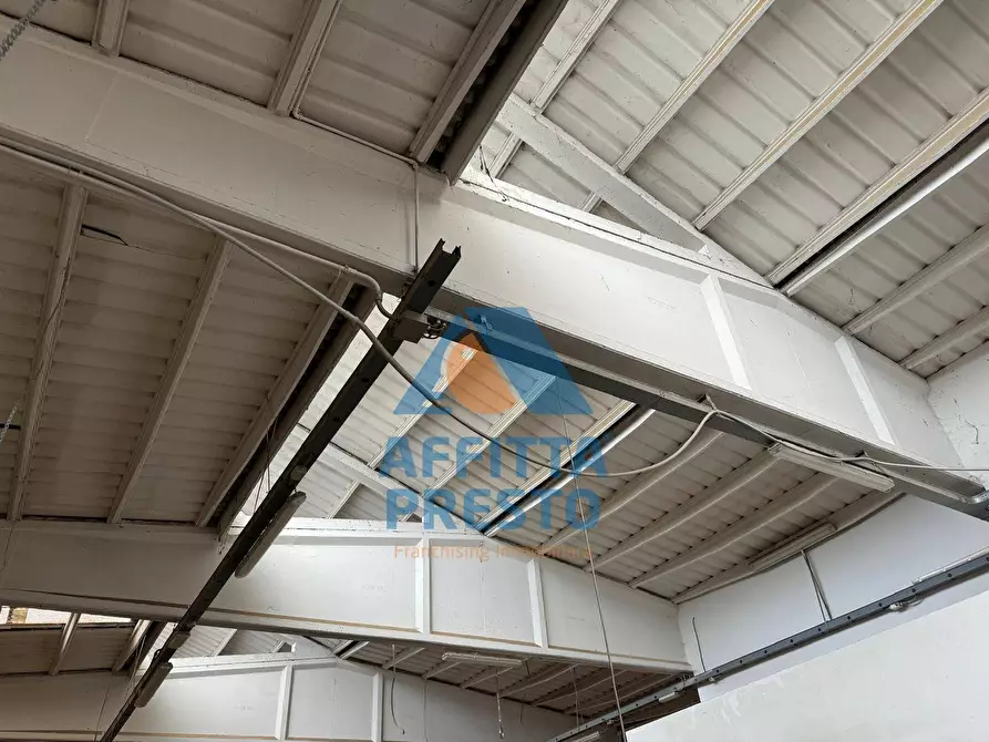 Immagine 5 di Capannone industriale in affitto  a Empoli