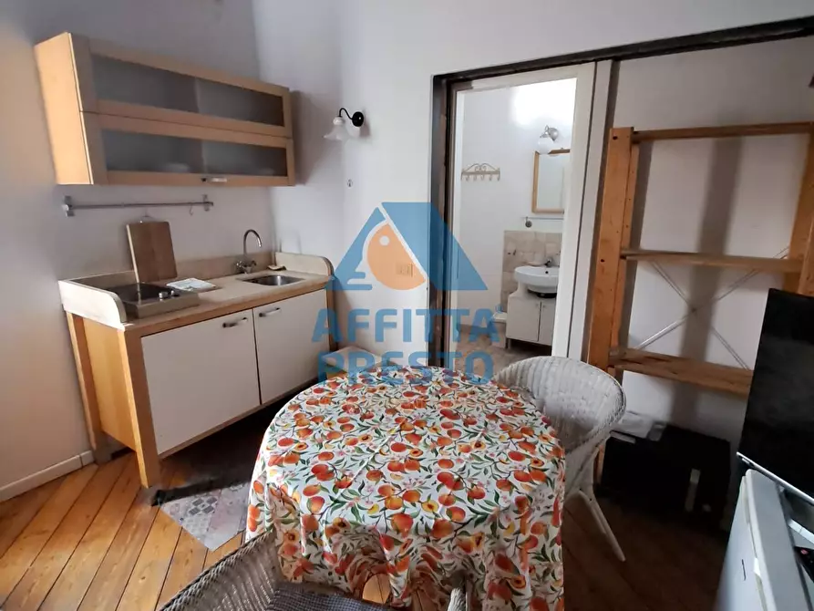 Immagine 3 di Appartamento in affitto  a Pontedera