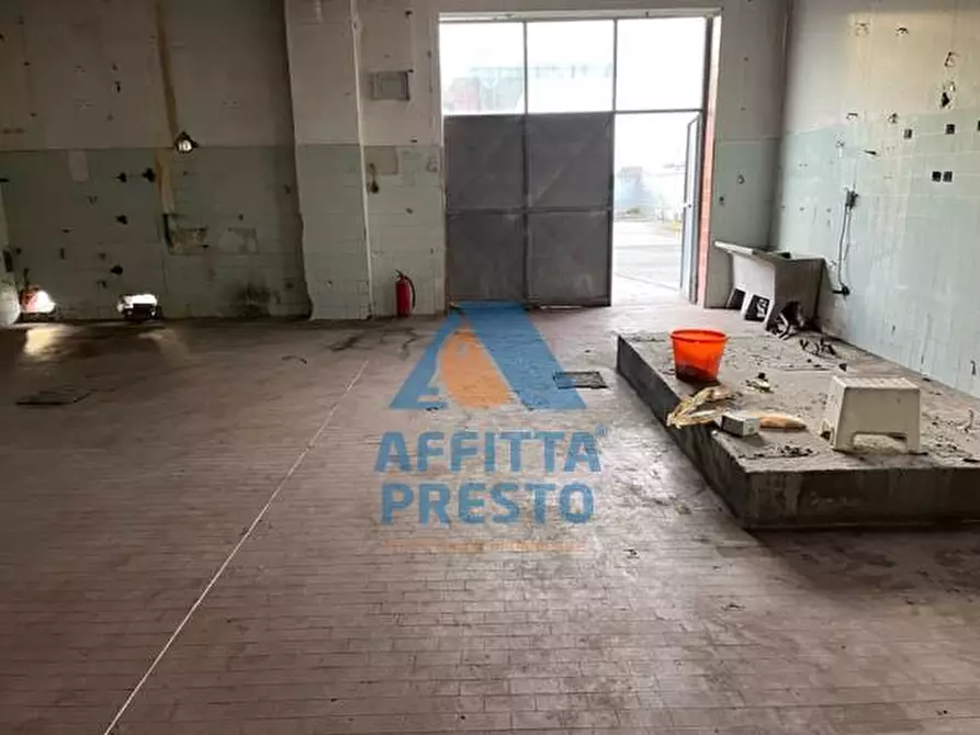Immagine 2 di Magazzino in affitto  a Cerreto Guidi