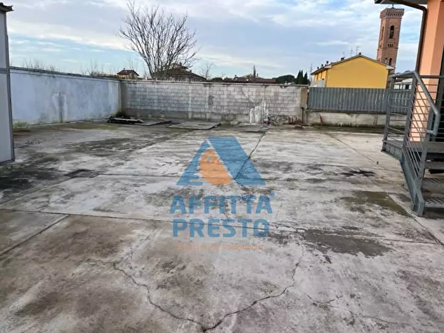 Immagine 3 di Magazzino in affitto  a Cerreto Guidi