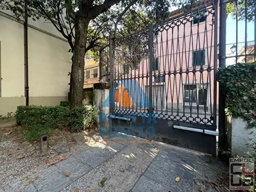 Immagine 10 di Ufficio in vendita  a Empoli