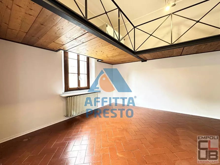 Immagine 11 di Ufficio in vendita  a Empoli