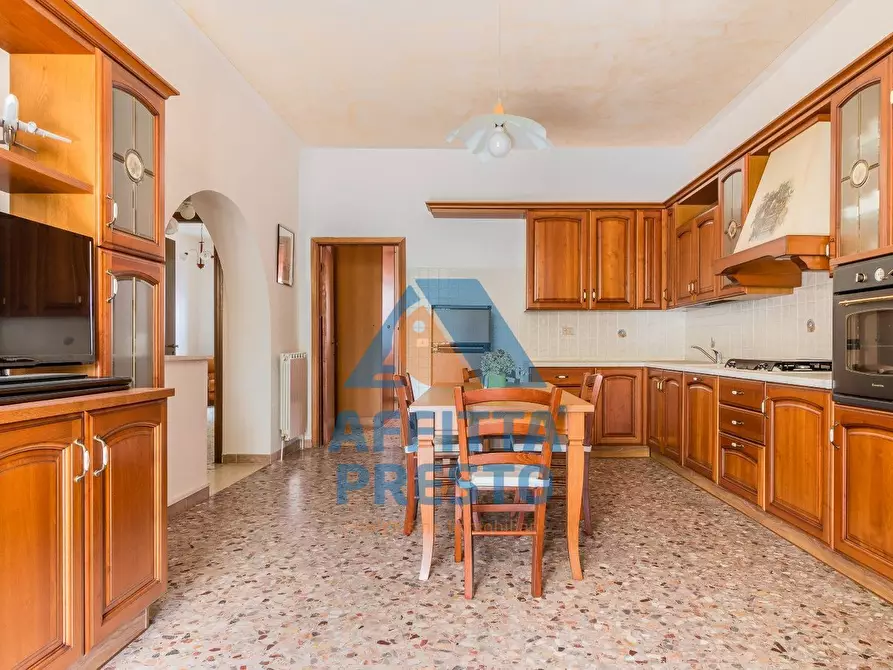 Immagine 2 di Appartamento in vendita  a Santa Maria A Monte