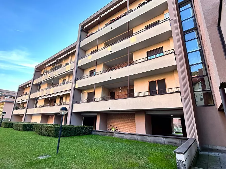 Immagine 19 di Appartamento in vendita  a Legnano