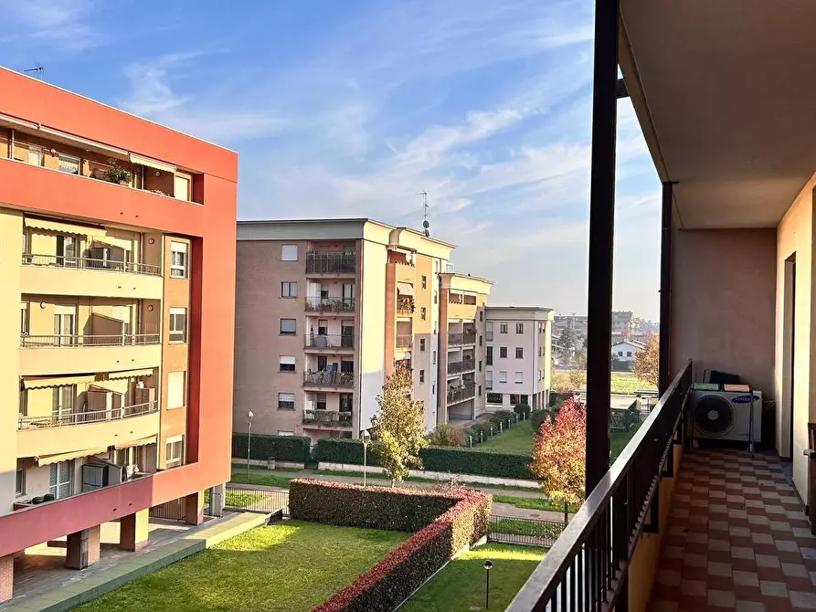 Immagine 10 di Appartamento in vendita  a Legnano