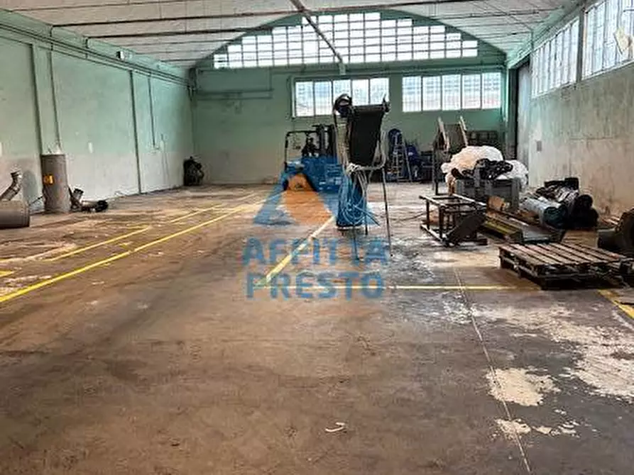 Immagine 1 di Laboratorio in affitto  a Santa Croce Sull'arno