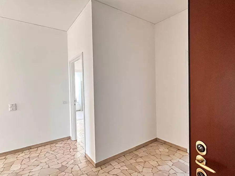 Immagine 17 di Appartamento in affitto  a Busto Arsizio