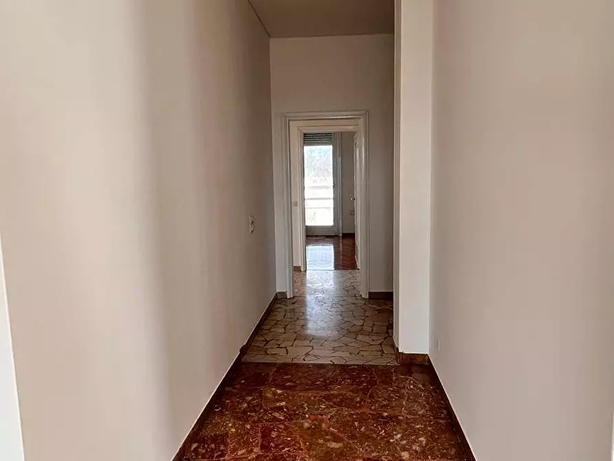 Immagine 18 di Appartamento in affitto  a Busto Arsizio