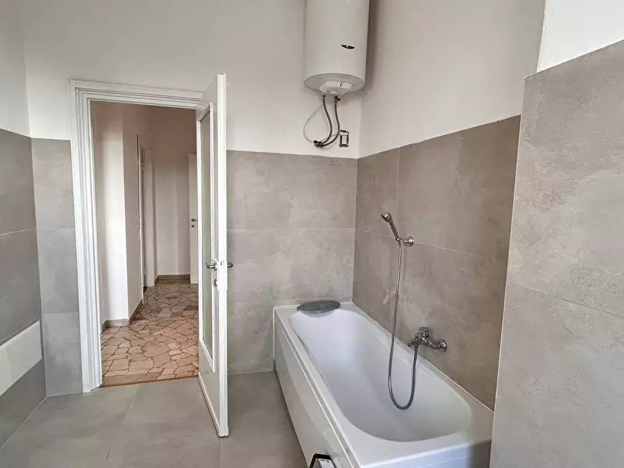 Immagine 19 di Appartamento in affitto  a Busto Arsizio