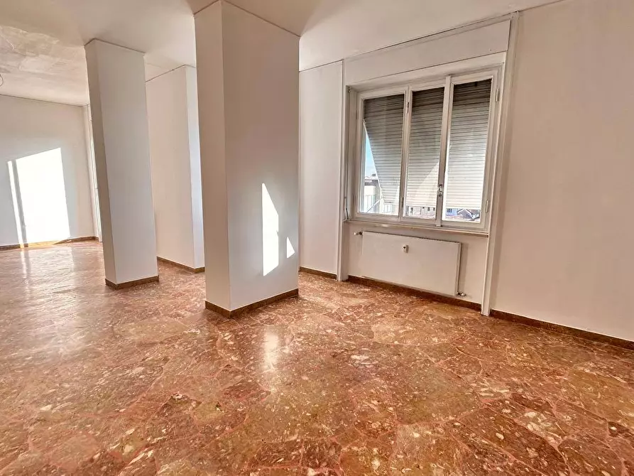 Immagine 3 di Appartamento in affitto  a Busto Arsizio