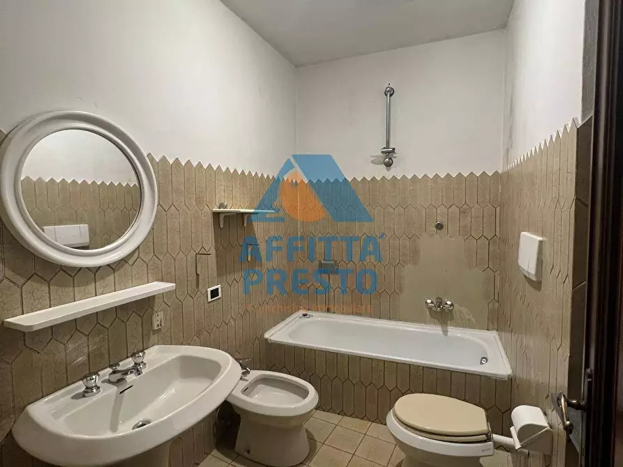 Immagine 13 di Appartamento in affitto  a Montecatini Terme