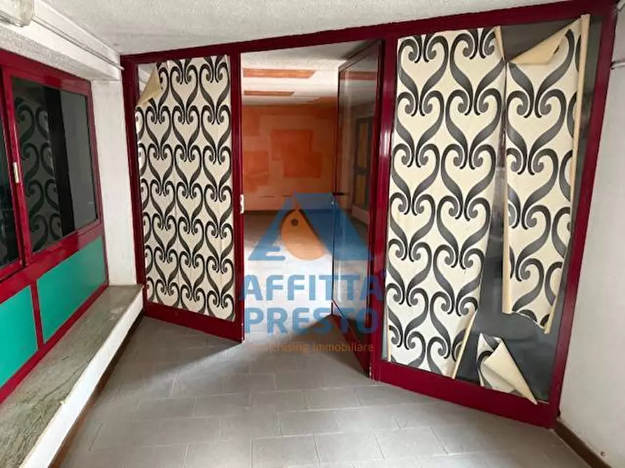 Immagine 8 di Attività commerciale in affitto  a Santa Croce Sull'arno