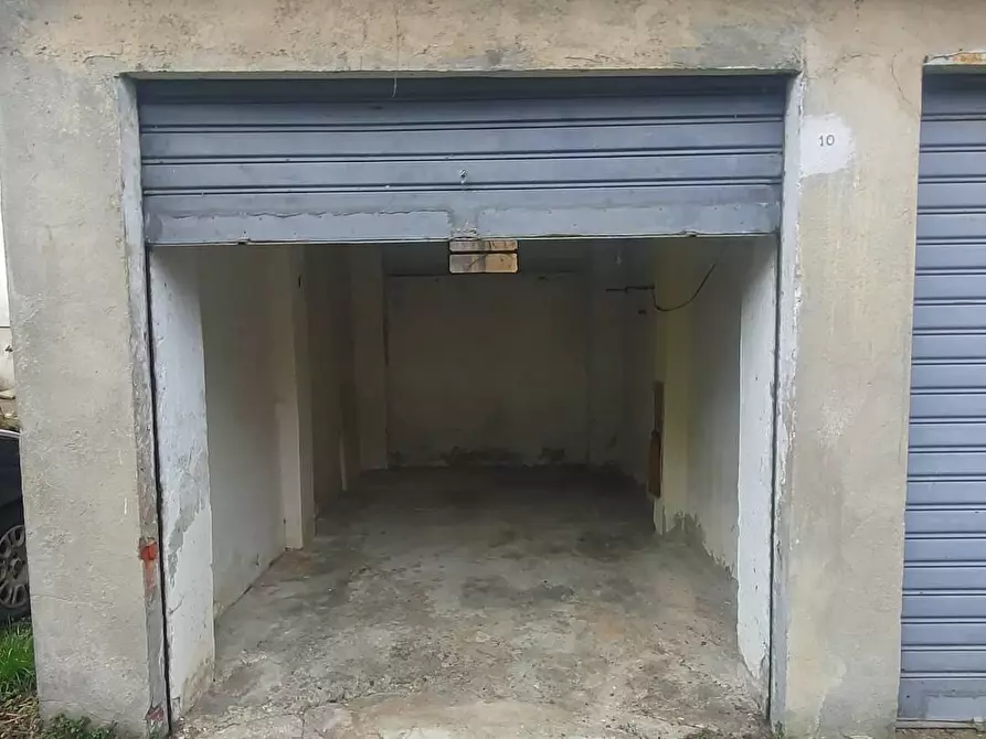 Immagine 5 di Box auto in affitto  in via cairoli a Chivasso