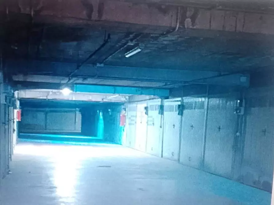 Immagine 4 di Box auto in vendita  in Via Settimo a Borgaro Torinese