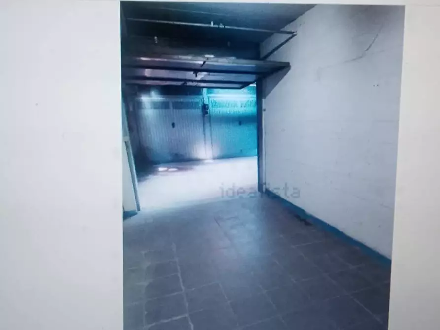 Immagine 5 di Box auto in vendita  in Via Settimo a Borgaro Torinese