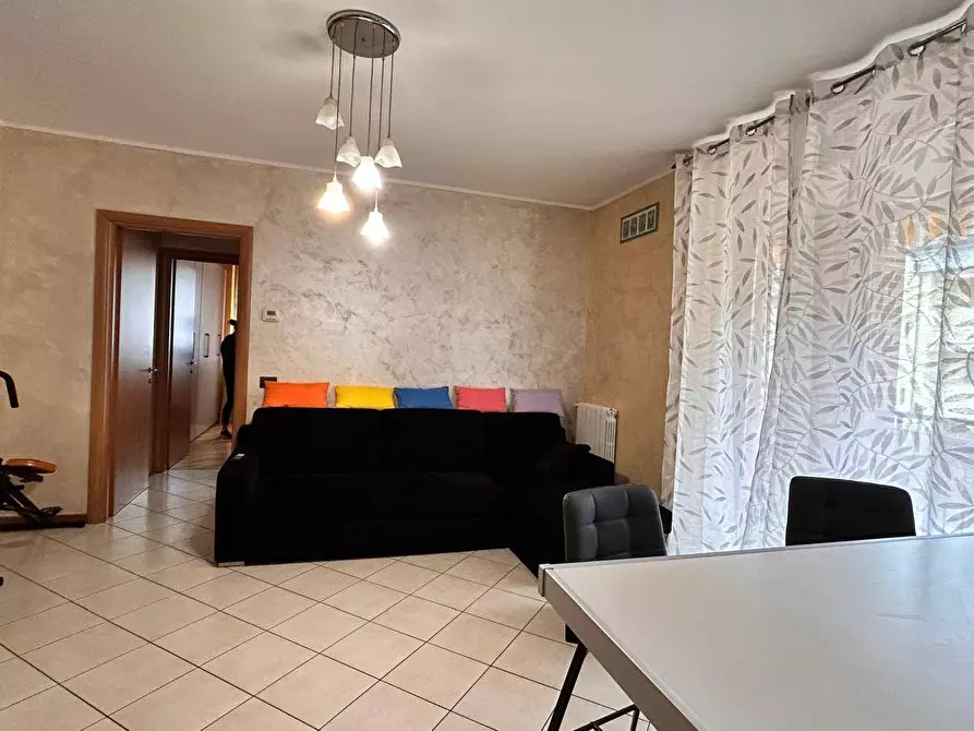 Immagine 5 di Appartamento in affitto  a Busto Arsizio