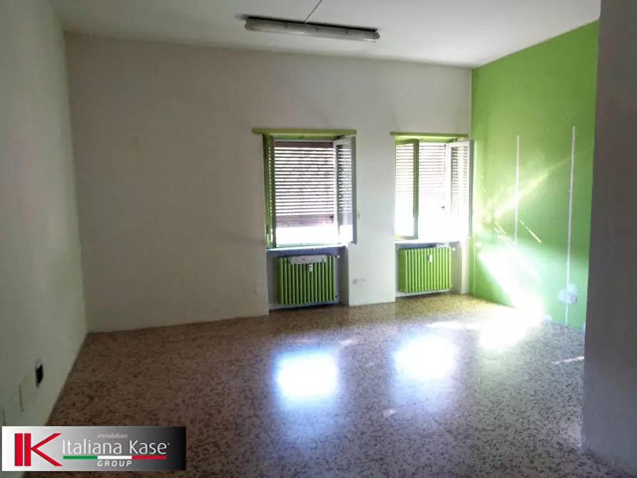 Immagine 5 di Locale commerciale in vendita  in Via Volpiano a Brandizzo