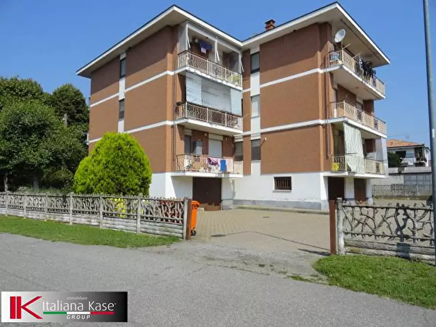 Immagine 11 di Appartamento in vendita  in via XXIV maggio a San Giusto Canavese