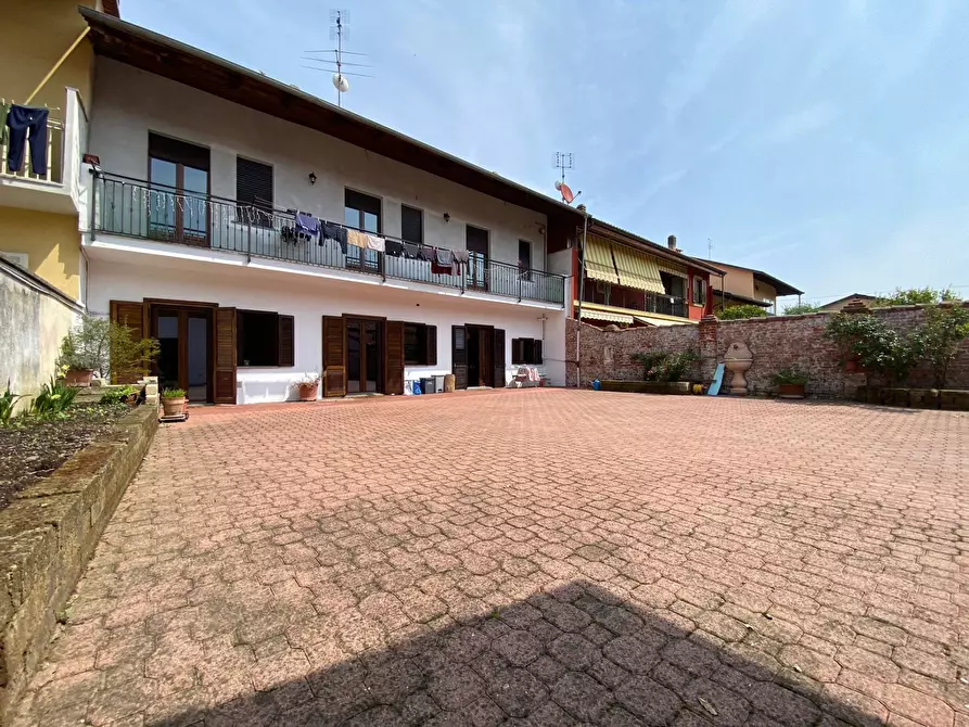 Immagine 1 di Casa semindipendente in vendita  in via isonzo a Caluso