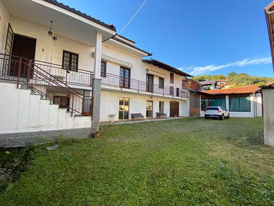 Immagine 1 di Casa semindipendente in vendita  in via garibaldi a Orio Canavese