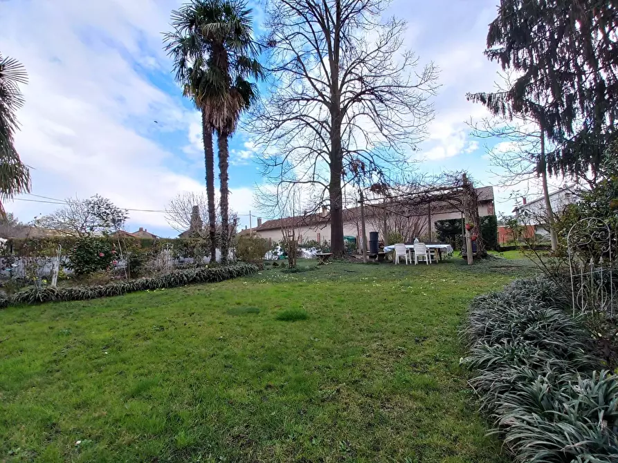 Immagine 5 di Camera in vendita  in via piave a Caluso