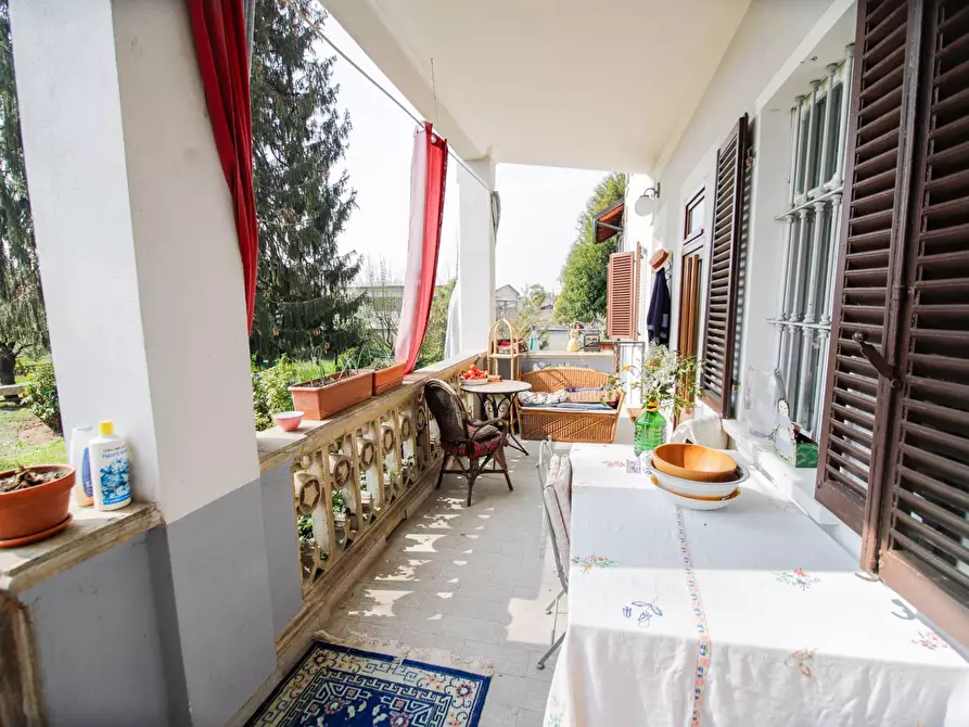 Immagine 11 di Camera in vendita  in via piave a Caluso