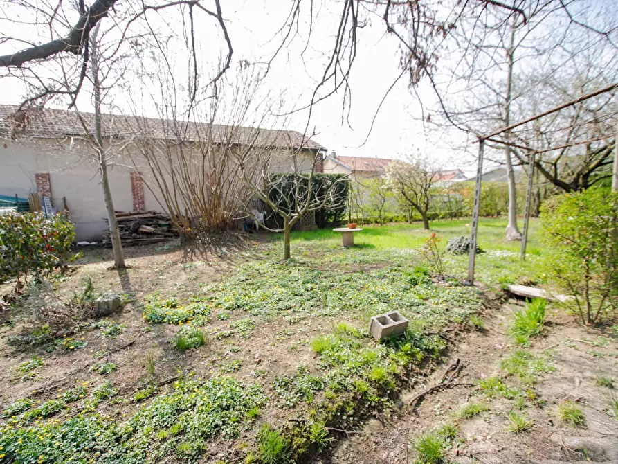 Immagine 4 di Camera in vendita  in via piave a Caluso