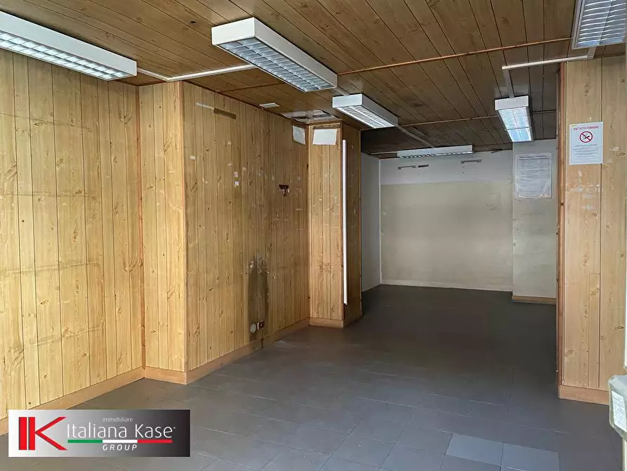 Immagine 2 di Locale commerciale in vendita  in Corso Delio Verna a Verolengo