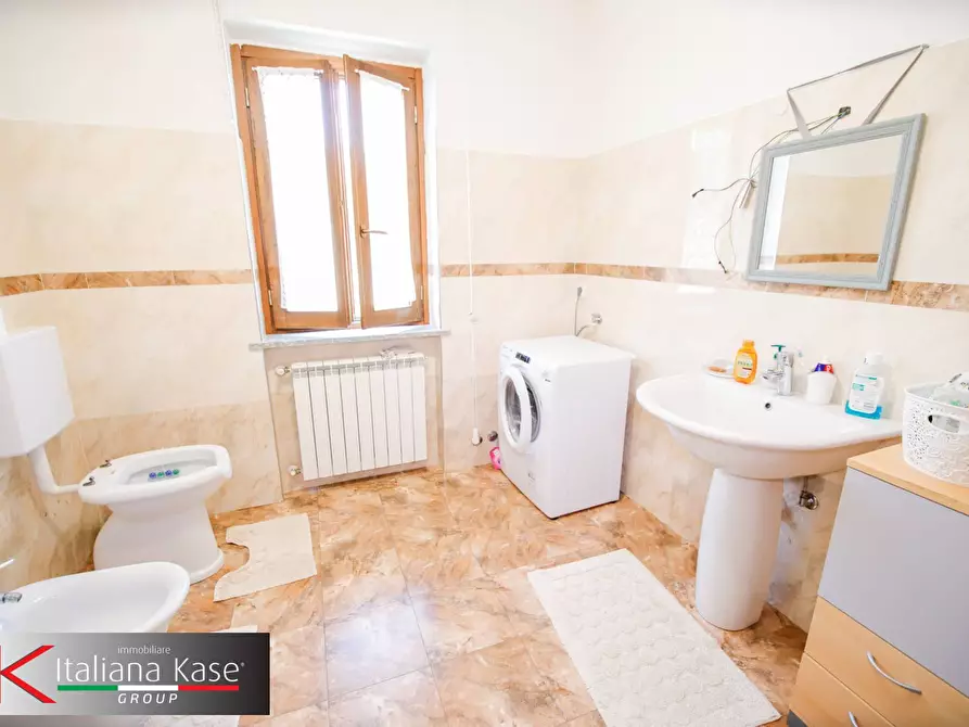 Immagine 25 di Villa in vendita  in via falcone a Orio Canavese