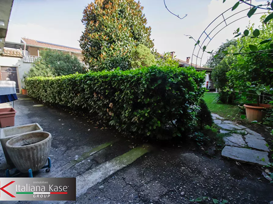 Immagine 6 di Casa semindipendente in vendita  in Via F. Tronzano a Verolengo