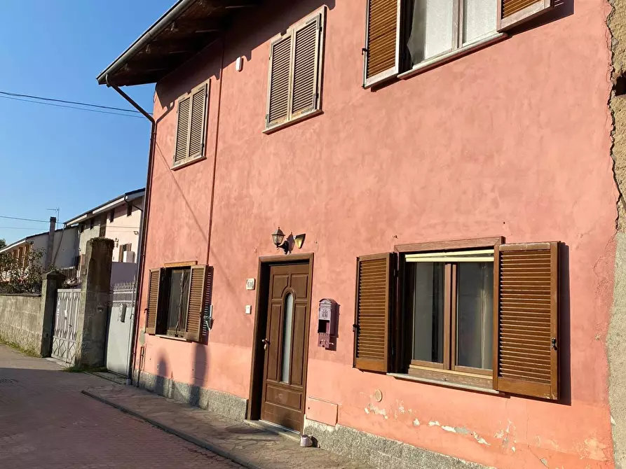 Immagine 1 di Casa semindipendente in vendita  in via bainsizza a Caluso