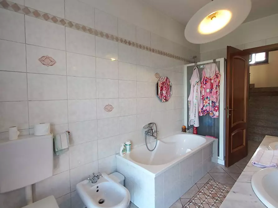 Immagine 25 di Villa in vendita  in VIA SANTA MARIA a Caluso