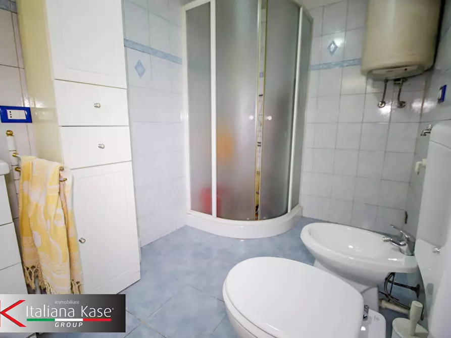 Immagine 8 di Casa semindipendente in vendita  in piazza caduti a Vestignè