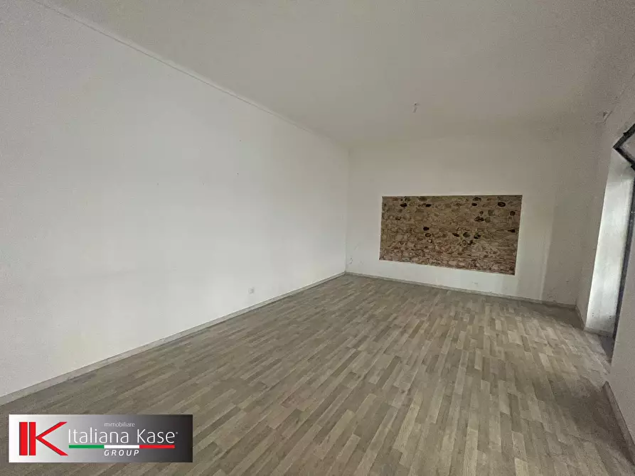 Immagine 4 di Attività commerciale in affitto  in Via XX Settembre a Brandizzo