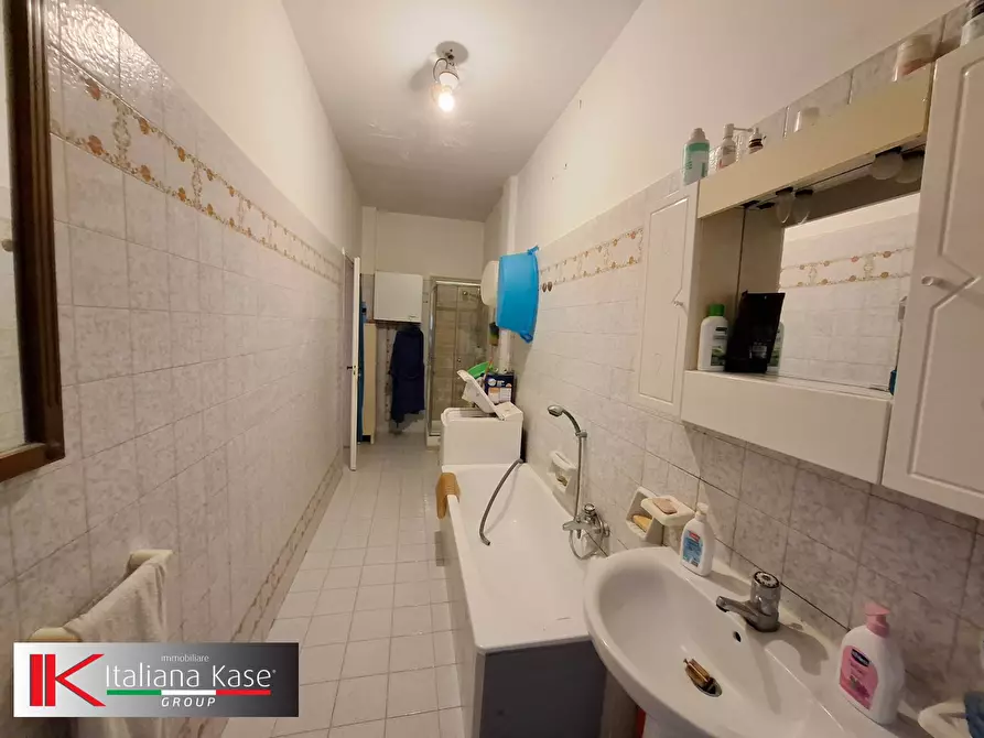 Immagine 17 di Appartamento in vendita  in Via Trieste a Gassino Torinese