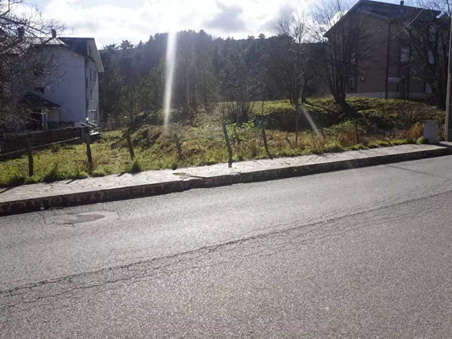 Immagine 4 di Terreno residenziale in vendita  a Spezzano Della Sila