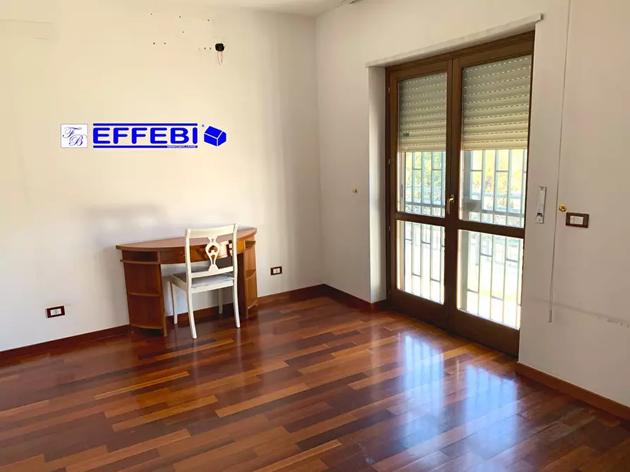 Immagine 11 di Casa bifamiliare in vendita  in via Raffaello Sanzio a Rende