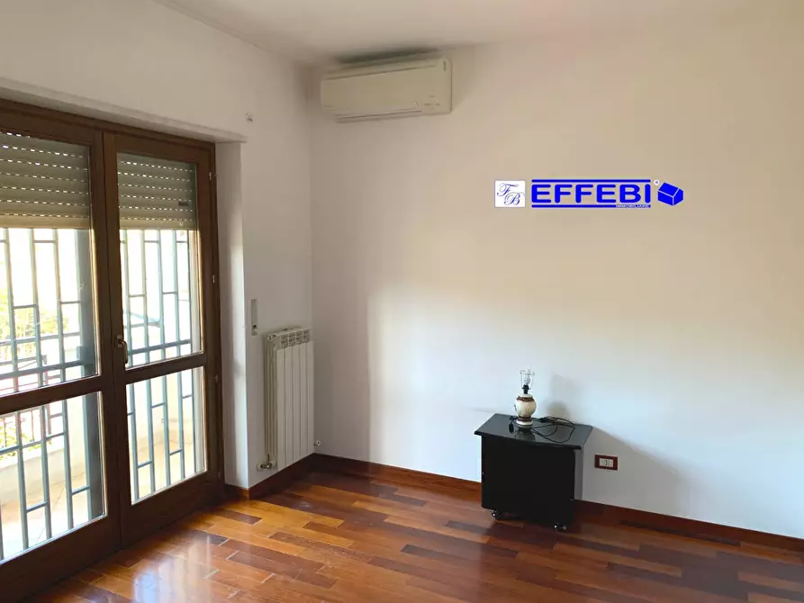 Immagine 15 di Casa bifamiliare in vendita  in via Raffaello Sanzio a Rende