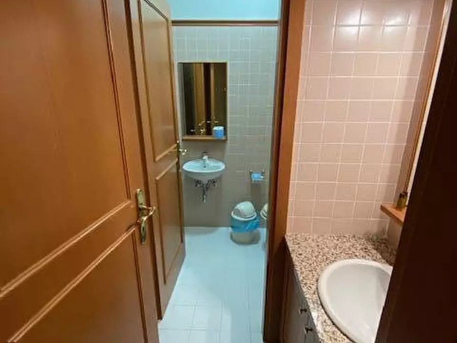 Immagine 16 di Albergo/B&B/Residence in vendita  in via Trento a Ponte Di Legno