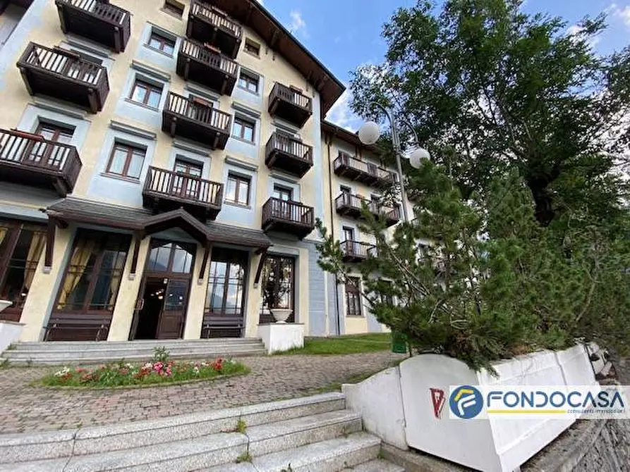 Immagine 19 di Albergo/B&B/Residence in vendita  in via Trento a Ponte Di Legno