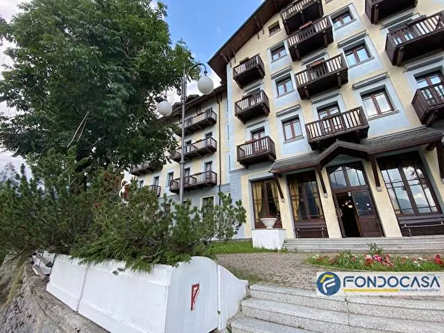 Immagine 18 di Albergo/B&B/Residence in vendita  in via Trento a Ponte Di Legno